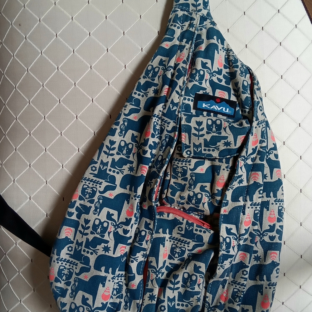 KAVU "Cozy Critters"Print Sling Bag - Blue and Pink